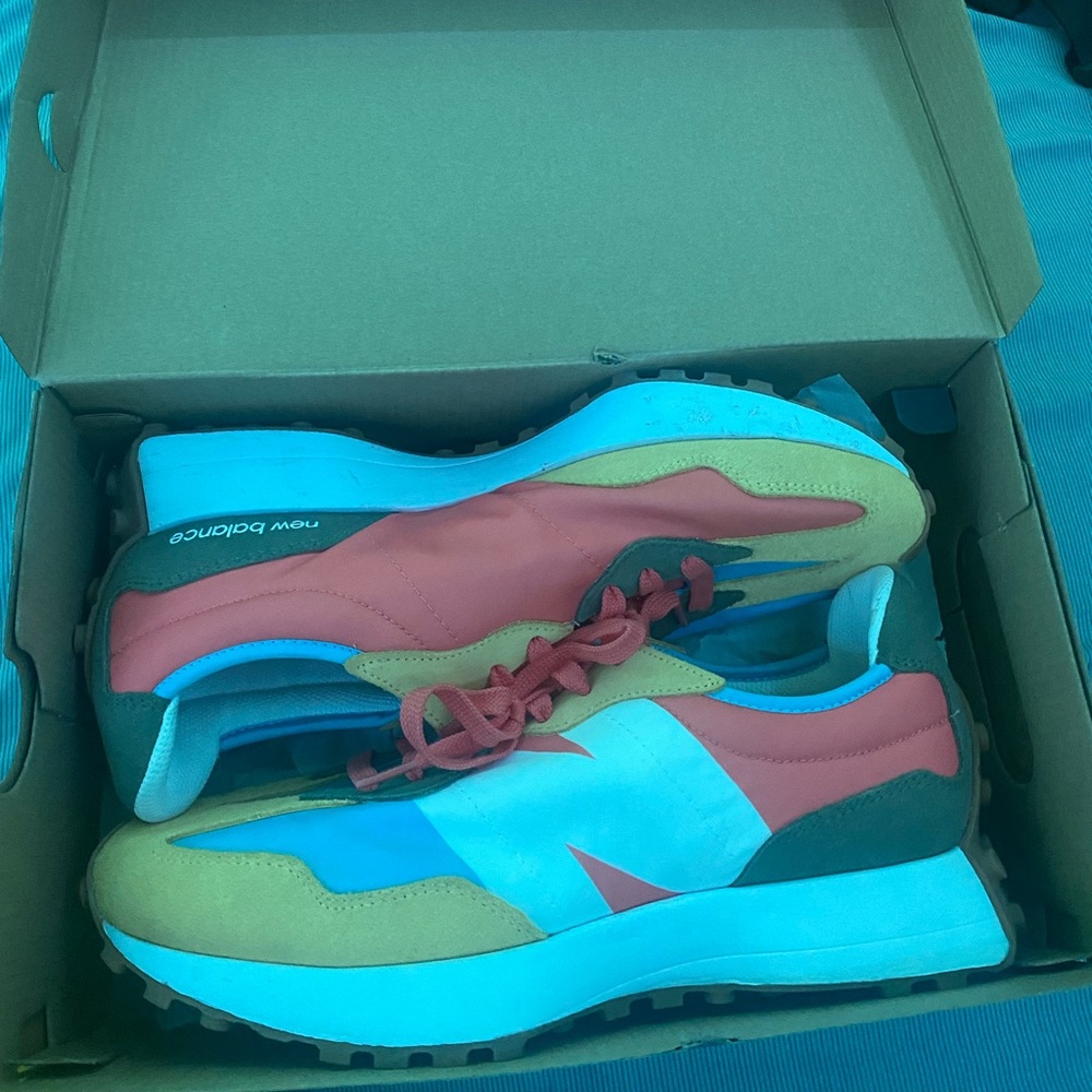 New balance 327 ‘Wheat Field Red Clay’